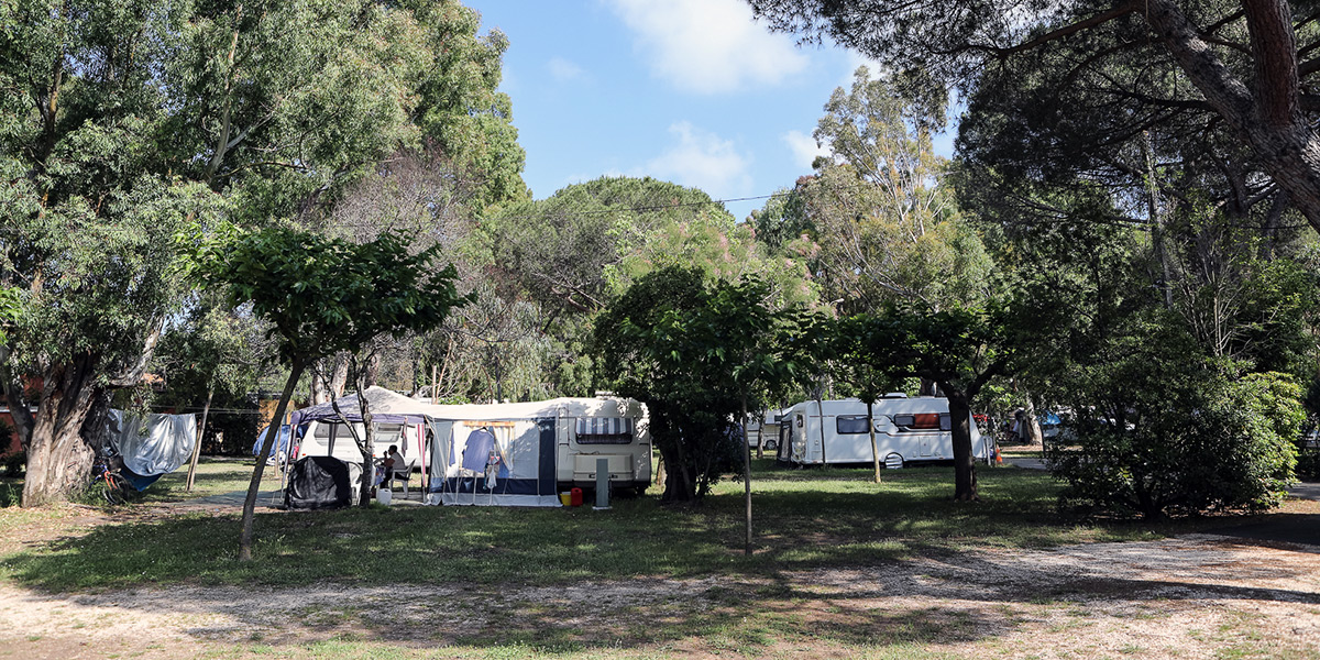 Emplacement Camping Caravaning Ceinturon 3